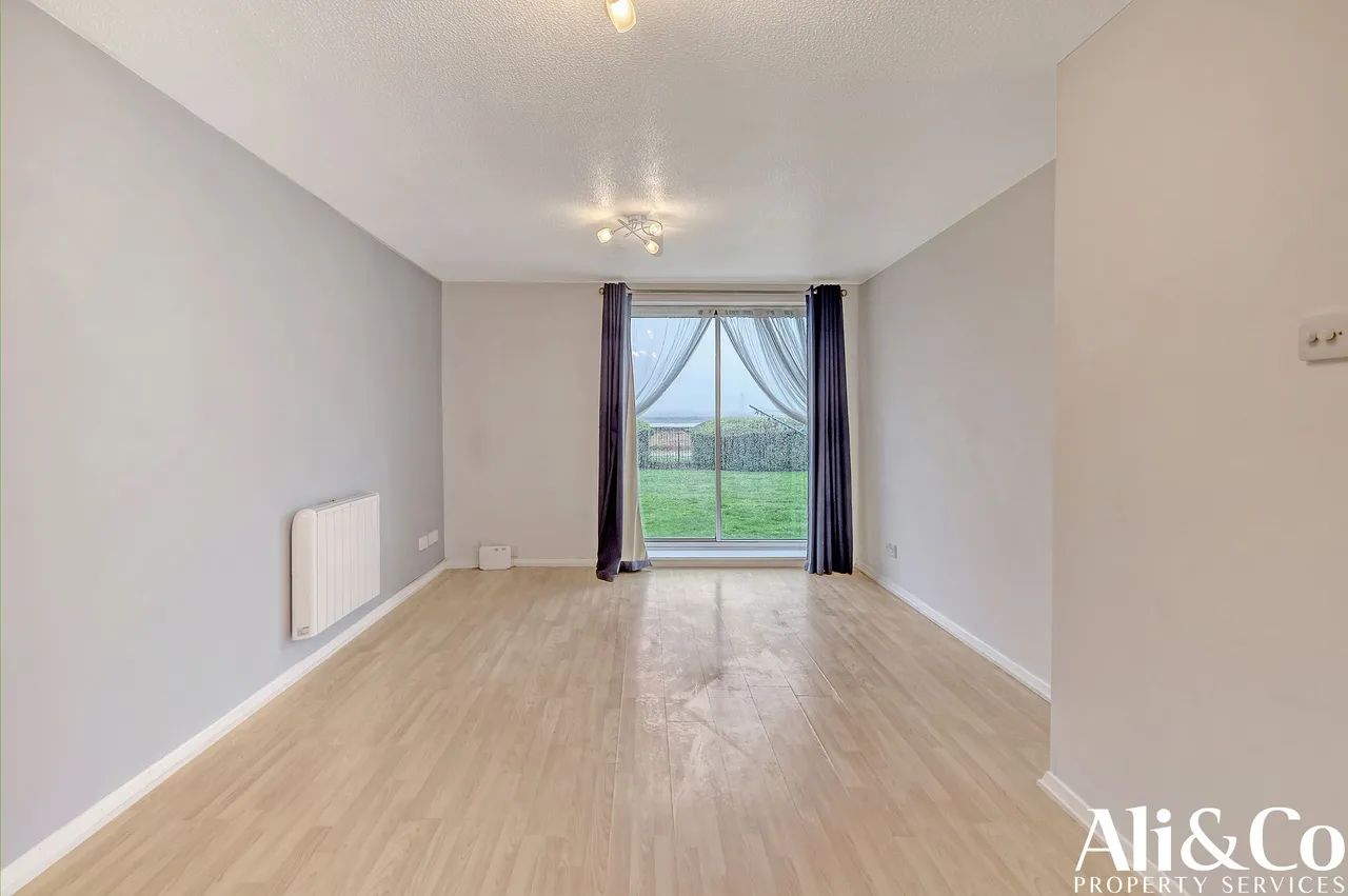 Timber Court, Grays, Essex, RM17 6PW, photo 6