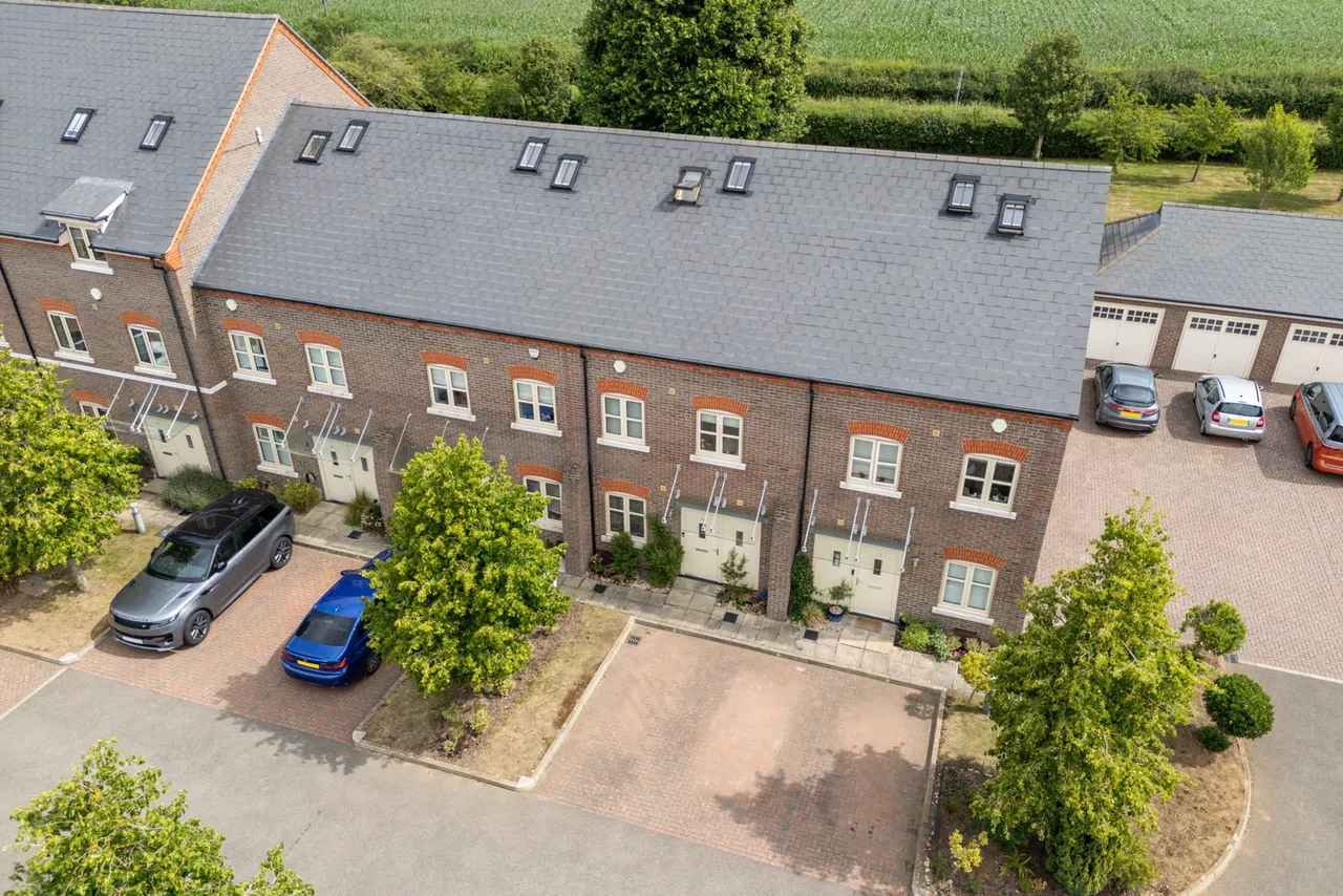 Dixons Wharf, Wilstone, Tring. HP23, photo 2