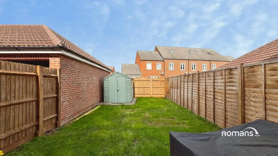 Beckett Gardens, Bramley, RG26, photo 7