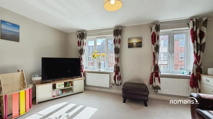 Beckett Gardens, Bramley, RG26, photo 11