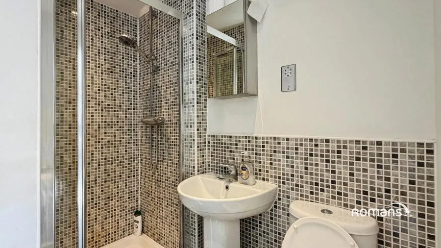 Beckett Gardens, Bramley, RG26, photo 18