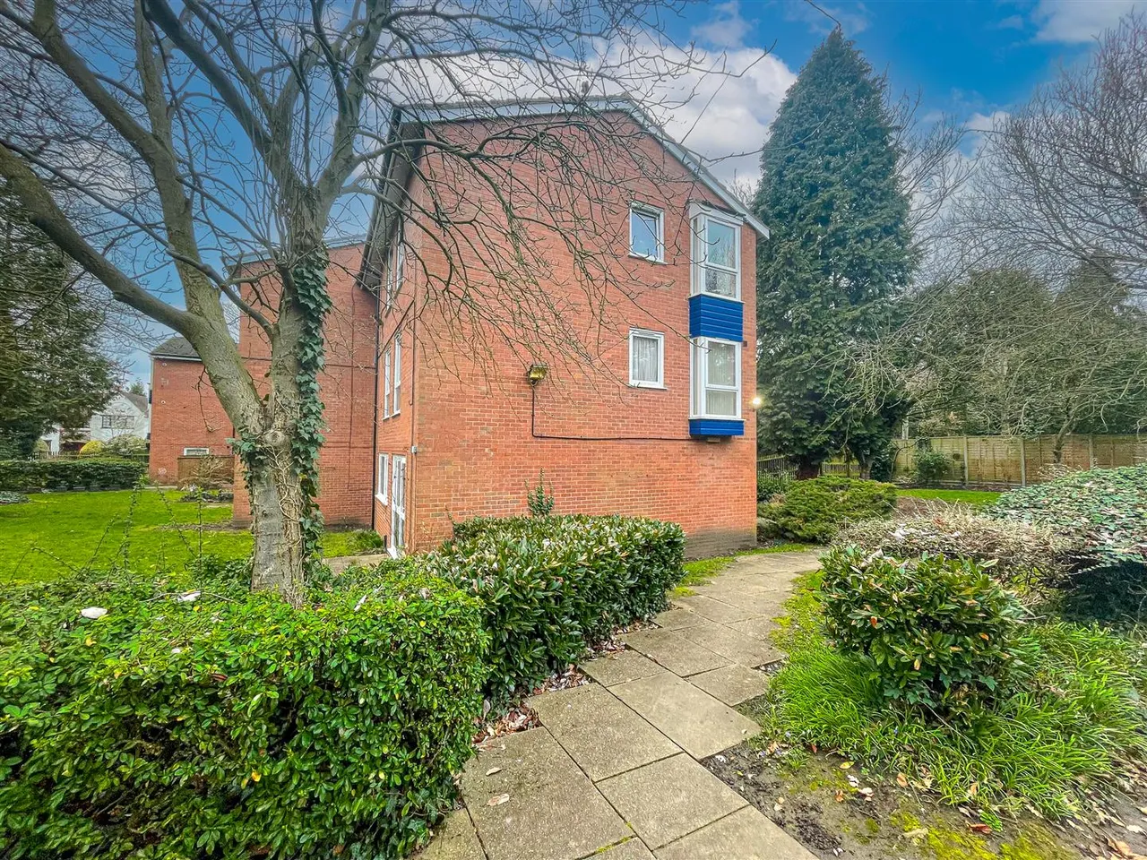 2 bed flat for sale, Knighton Road, Leicester, LE2