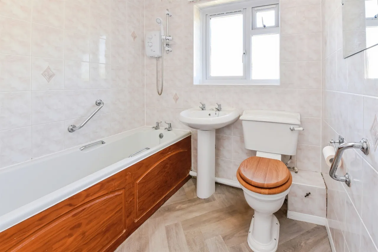 Langley Road, Chippenham, SN15, photo 6