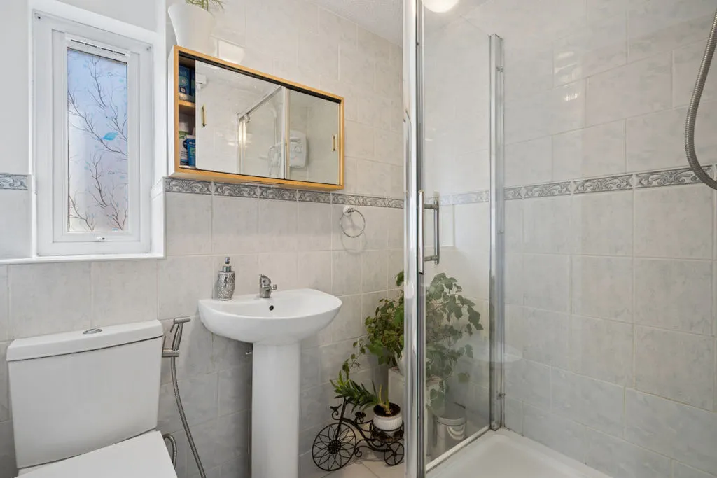Bridgestone Drive, Bourne End SL8 5XG, photo 8