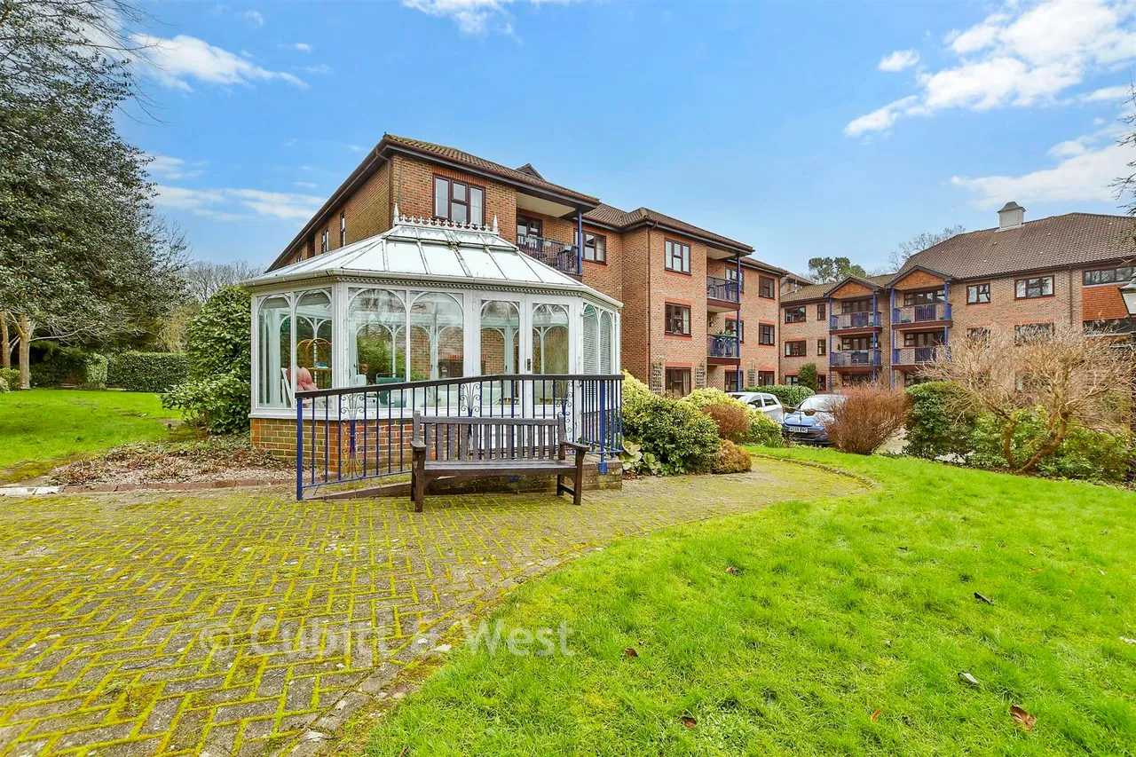 Wray Park Road, Reigate, RH2, photo 15