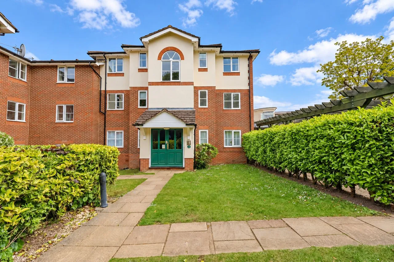 1 bed flat for sale, Alexandra Park, High Wycombe, HP11