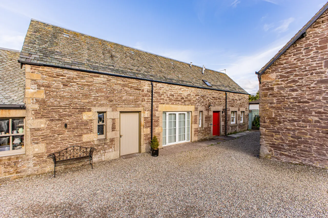 2 bed house for sale, Collearn Stables High Street, Auchterarder, PH3
