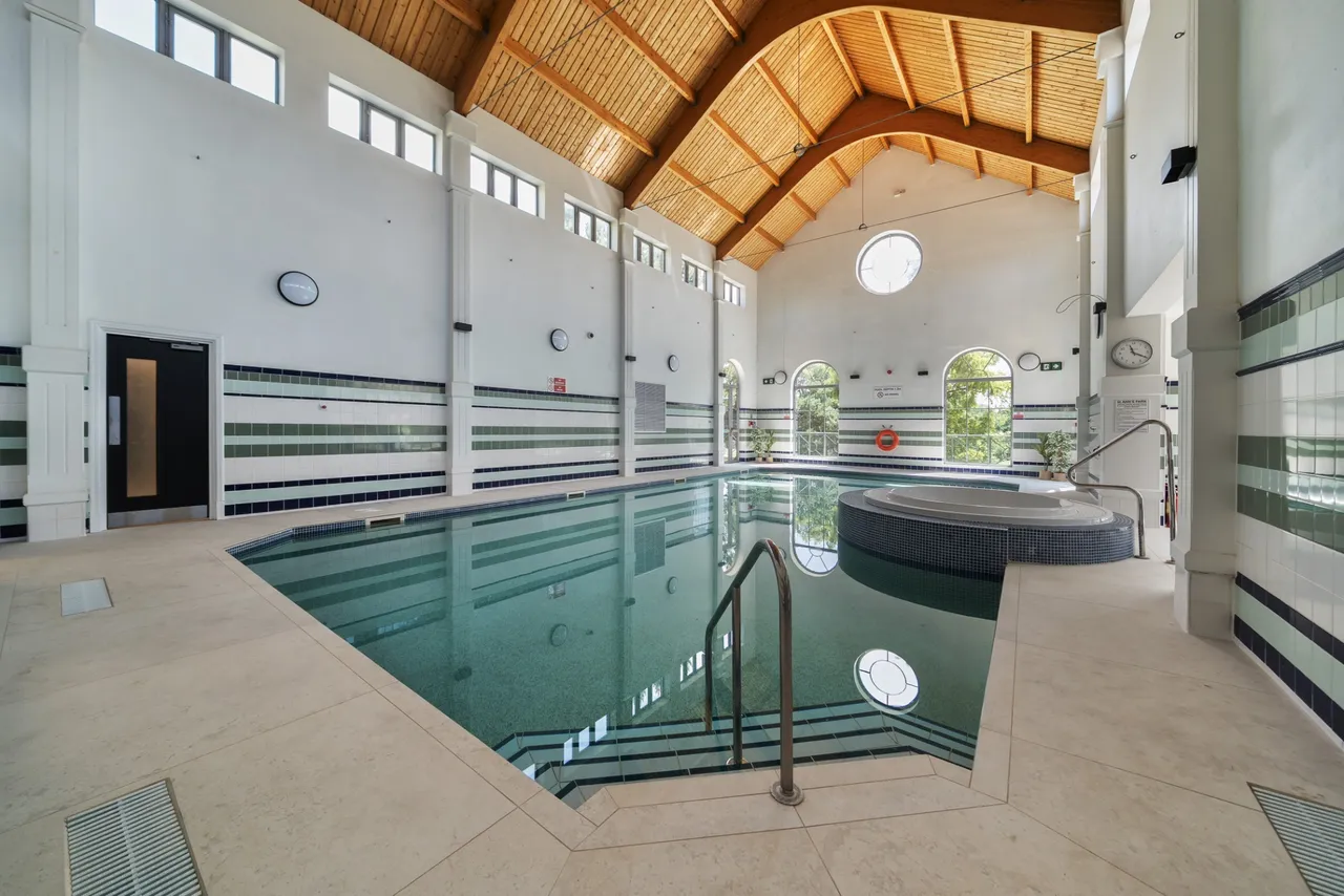 Virginia Water, Surrey, GU25 4TE, photo 27