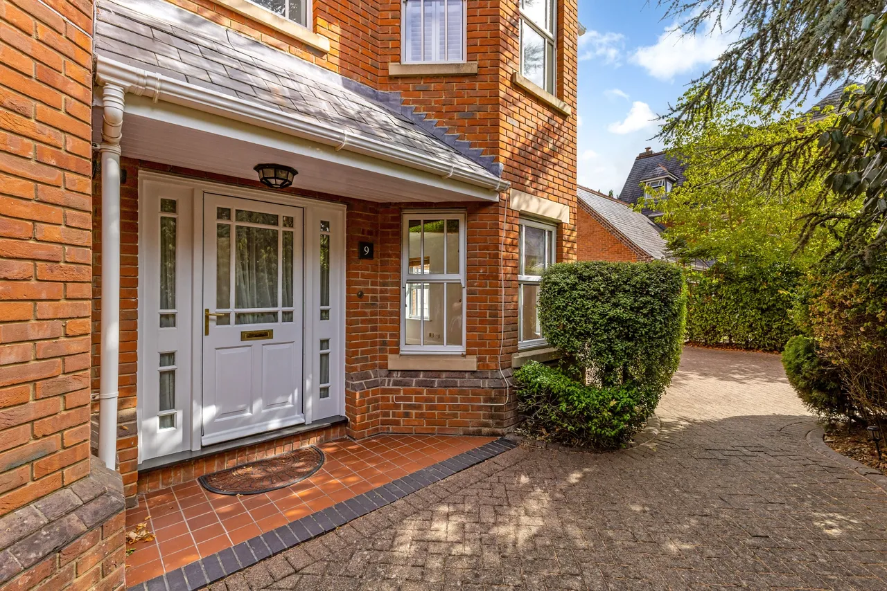 Virginia Water, Surrey, GU25 4TE, photo 20
