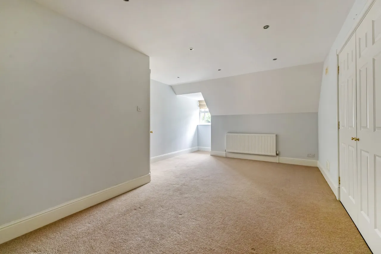 Virginia Water, Surrey, GU25 4TE, photo 19