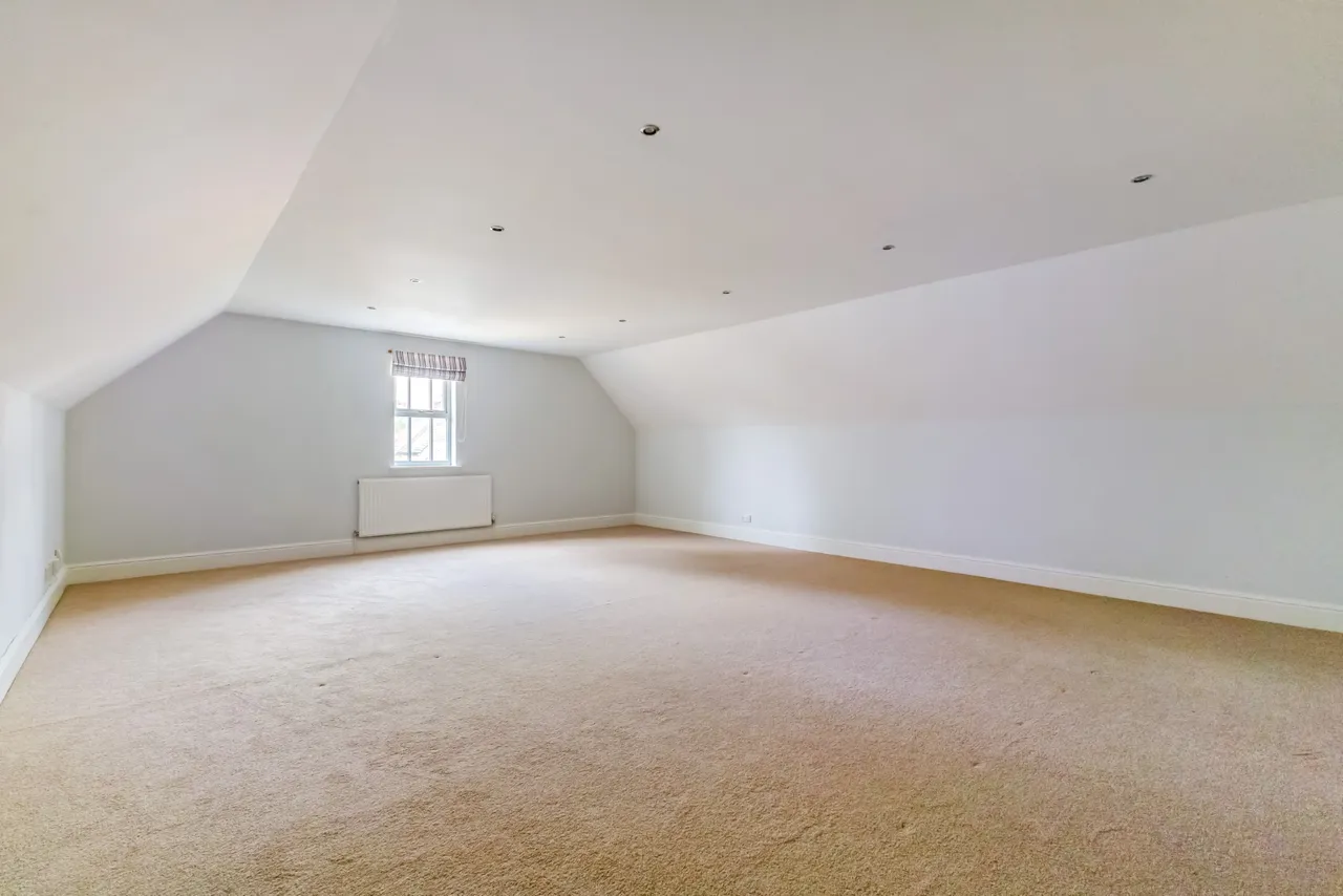 Virginia Water, Surrey, GU25 4TE, photo 12