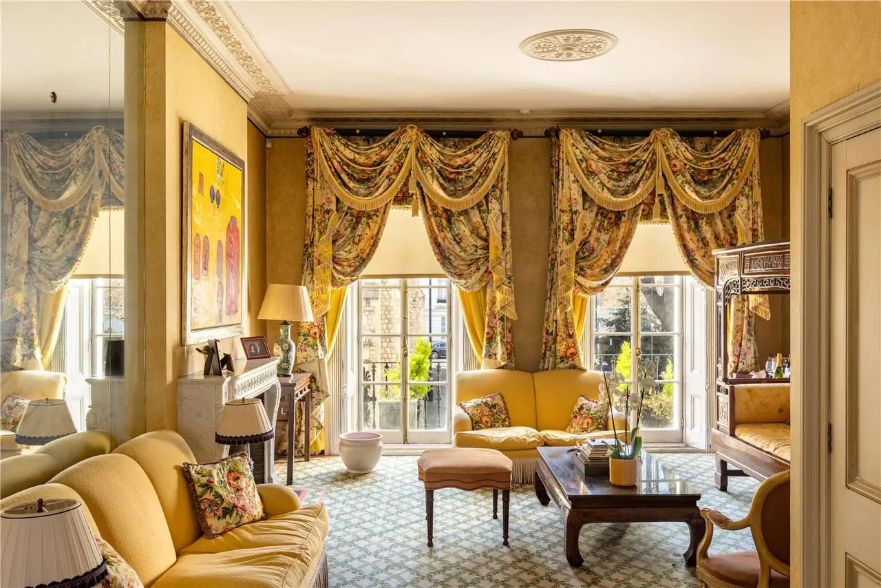 Chester Square, London, SW1W 9EA, photo 2