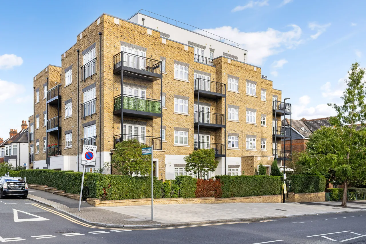 High Street, Edgware, HA8, photo 21