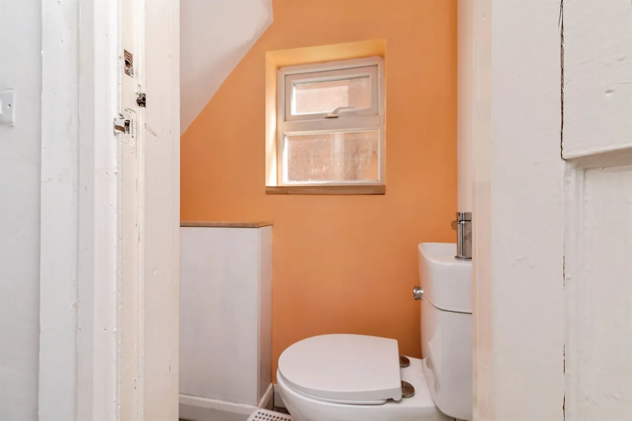 Ringwood Crescent, Nottingham, NG8, photo 9