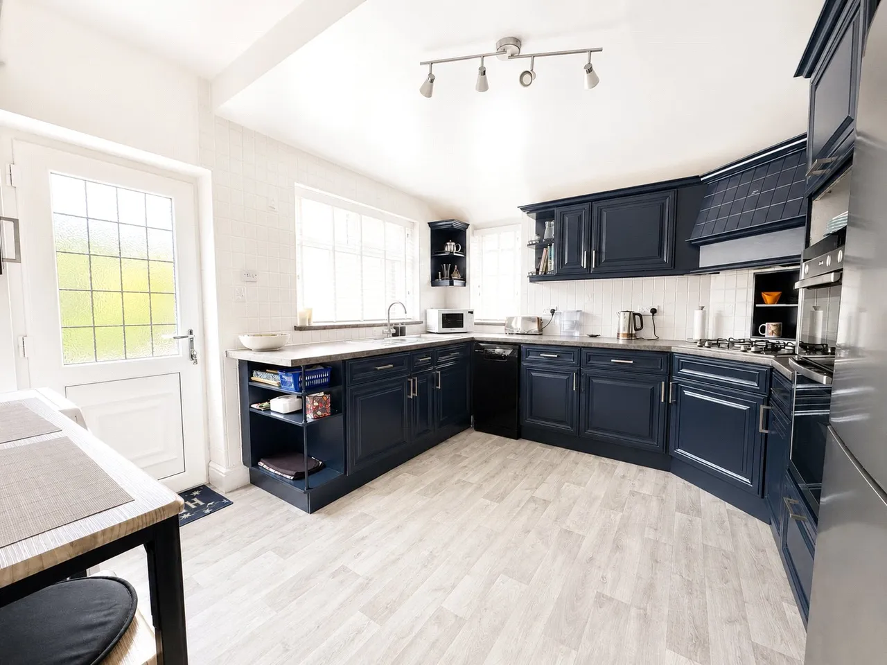 Berwyn Drive, Heswall, CH61, photo 3