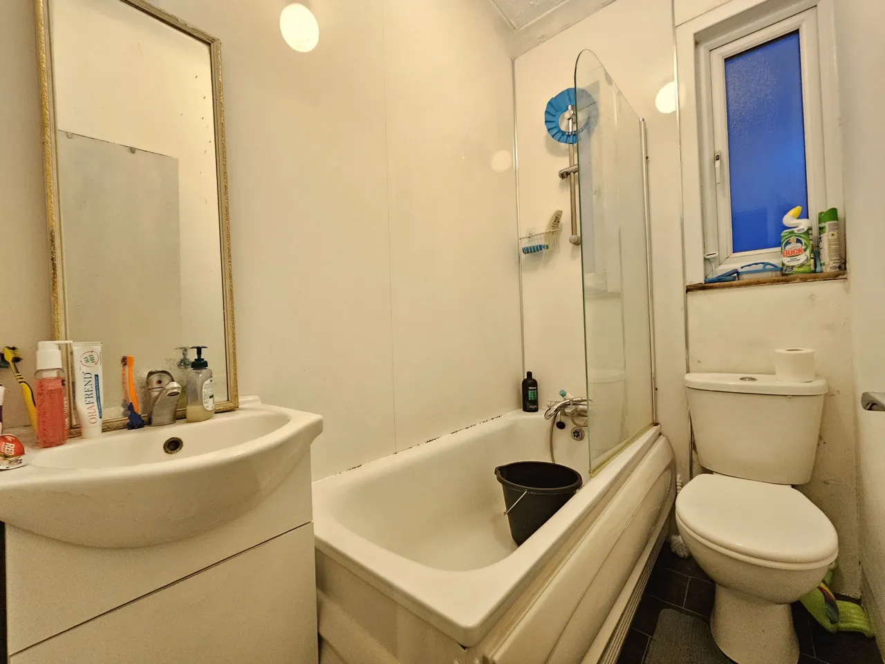 1 bed flat to rent The Drive, Ilford IG1 3HB, photo 8