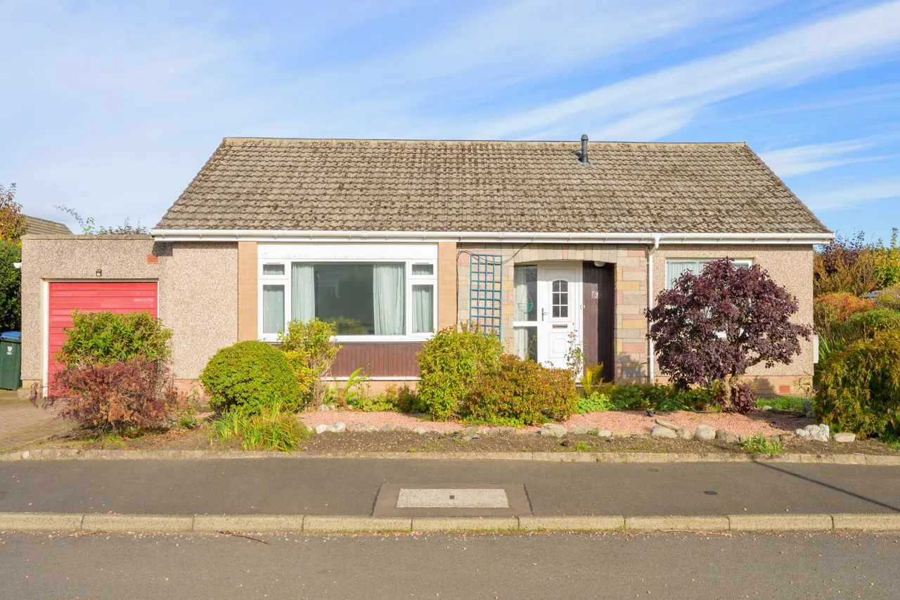 Oakdene Place, Scone, PH2, photo 2