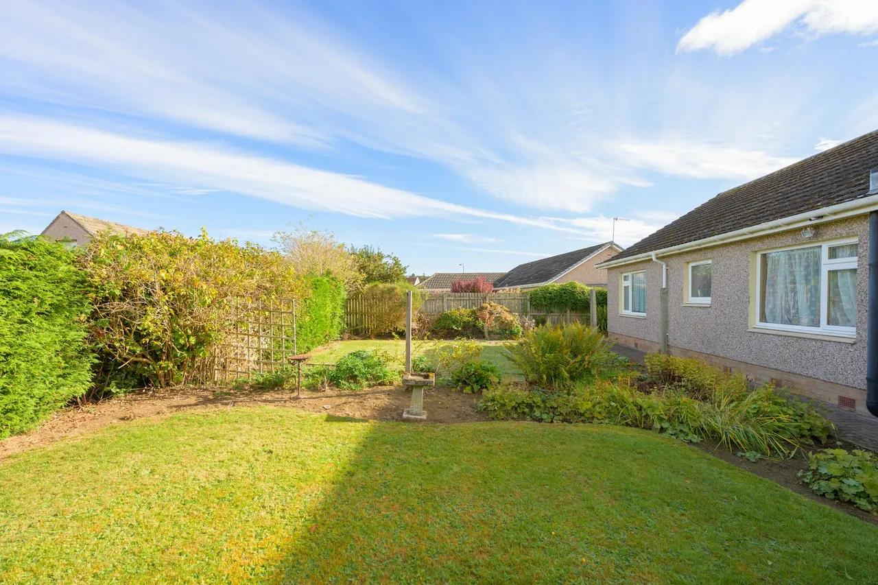 Oakdene Place, Scone, PH2, photo 27