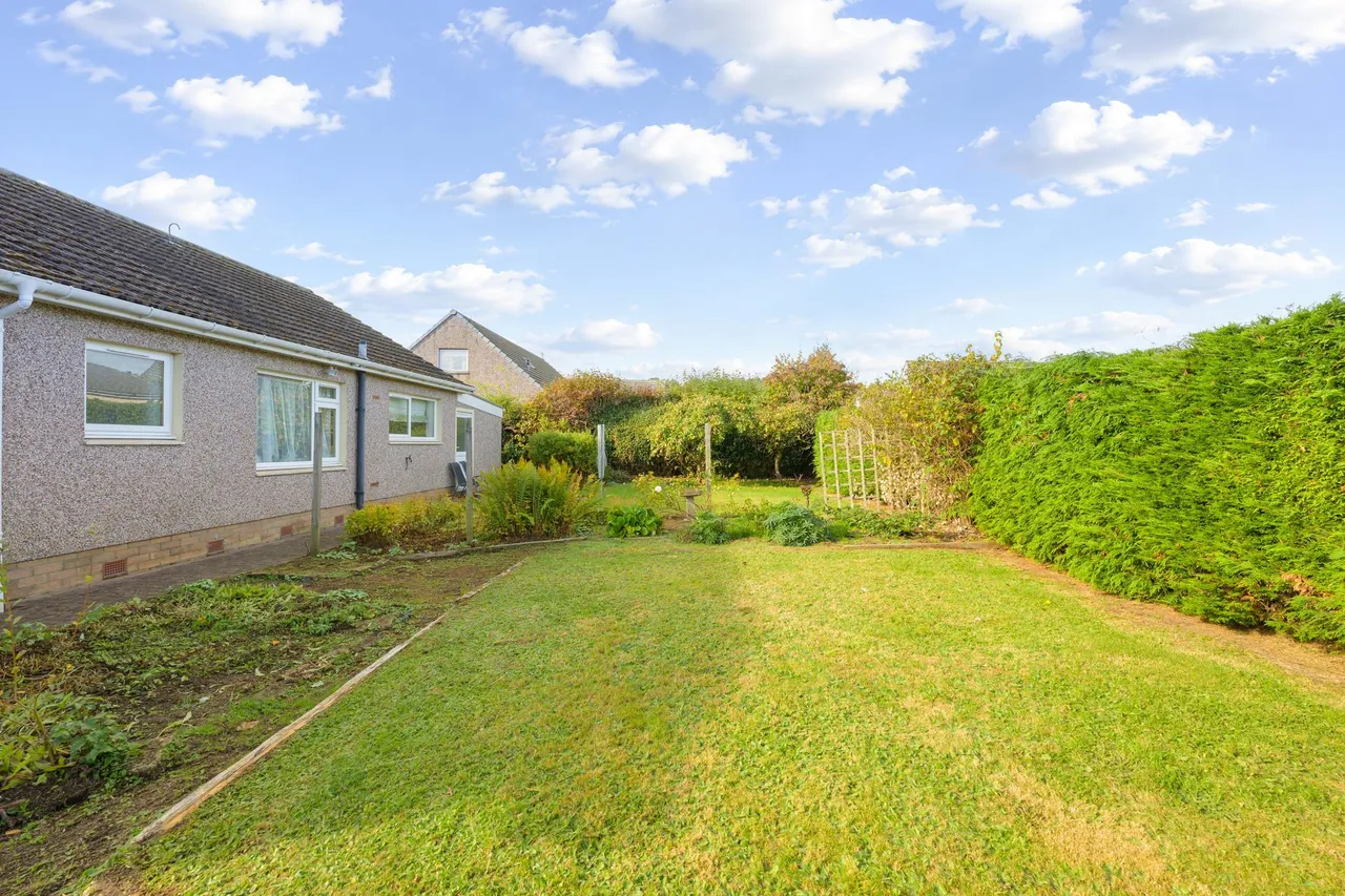 Oakdene Place, Scone, PH2, photo 24