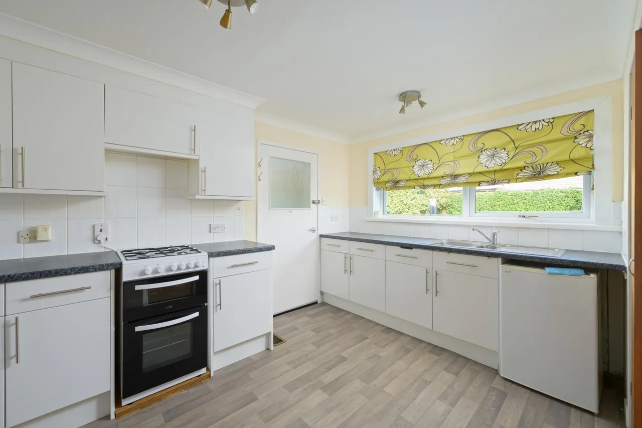 Oakdene Place, Scone, PH2, photo 11