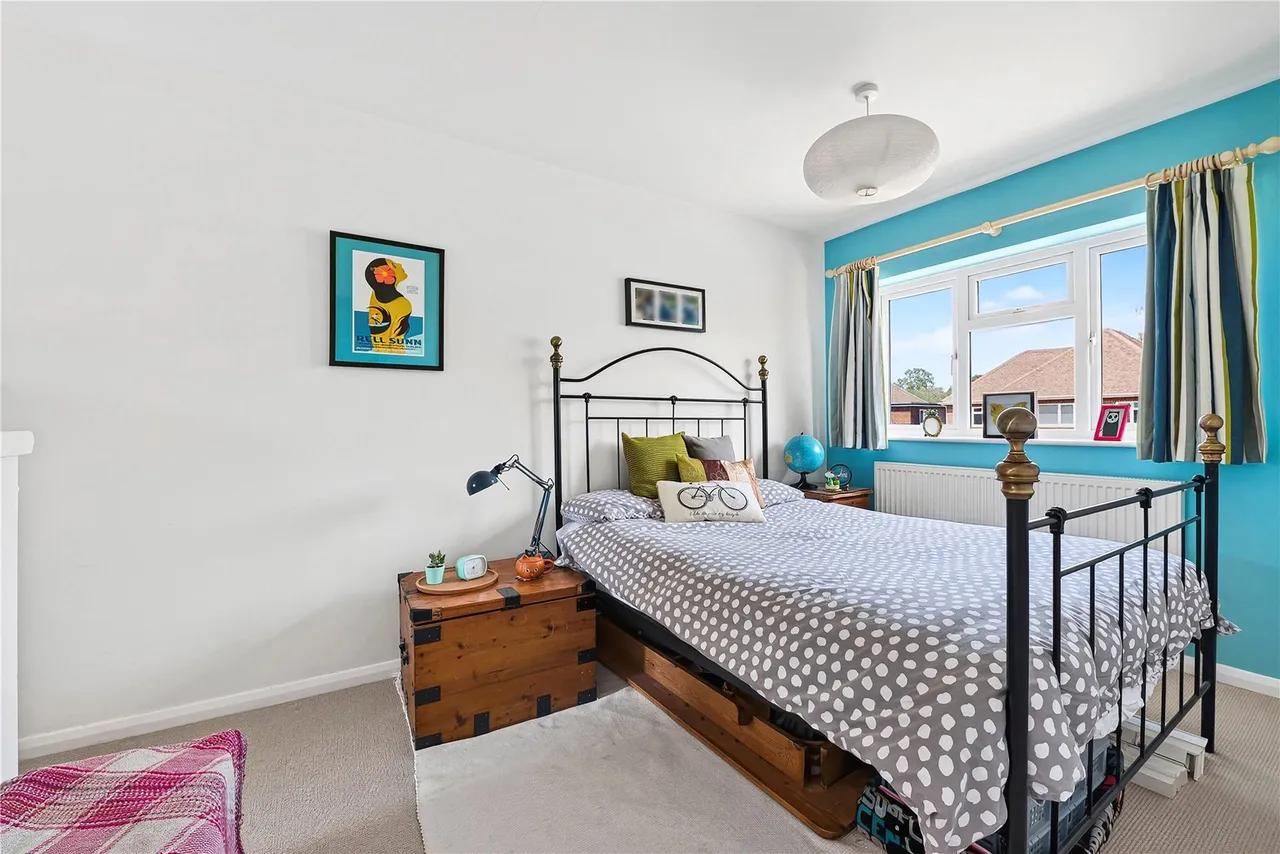 Lane End Drive, Knaphill, GU21, photo 18