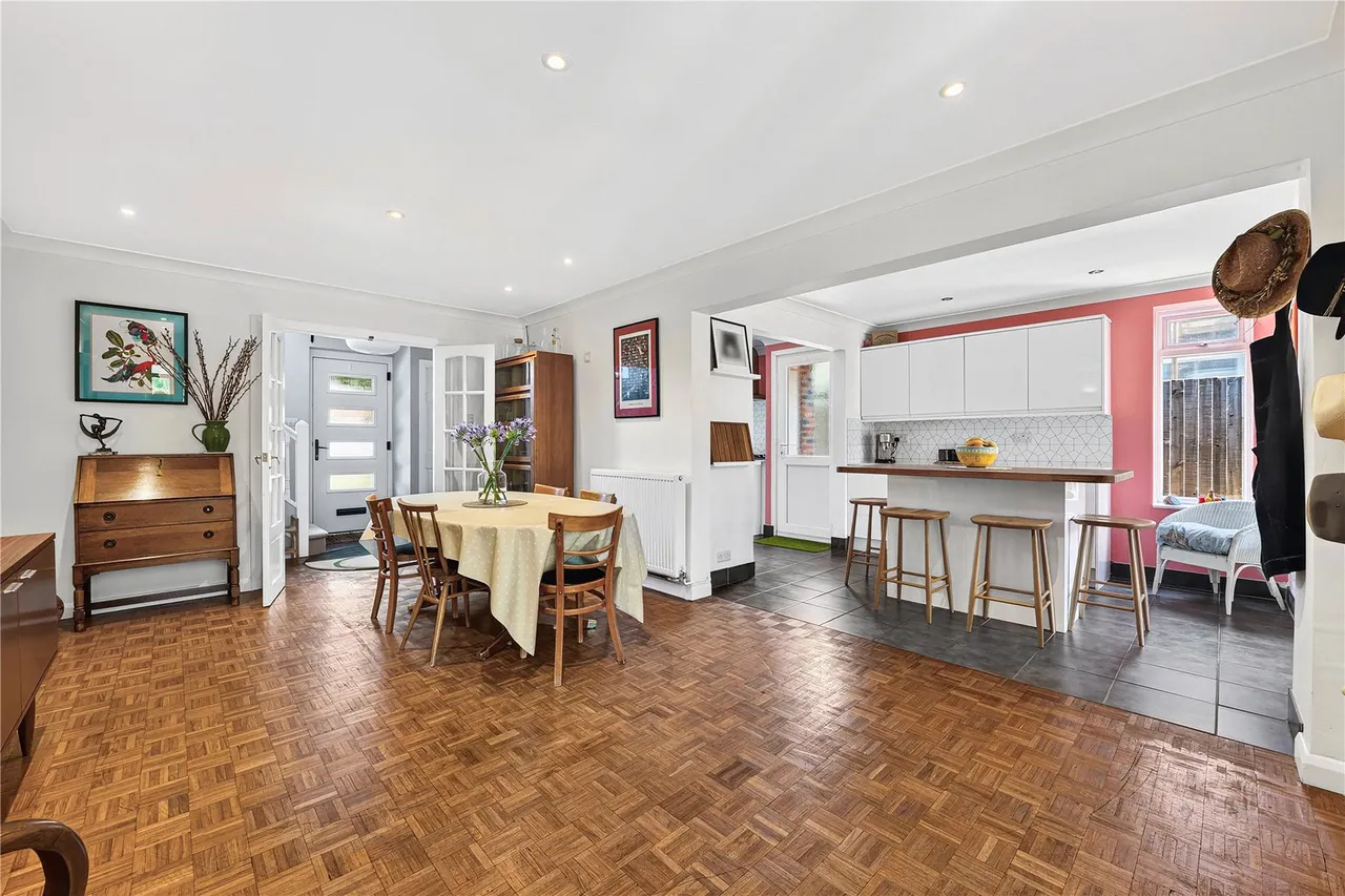Lane End Drive, Knaphill, GU21, photo 4