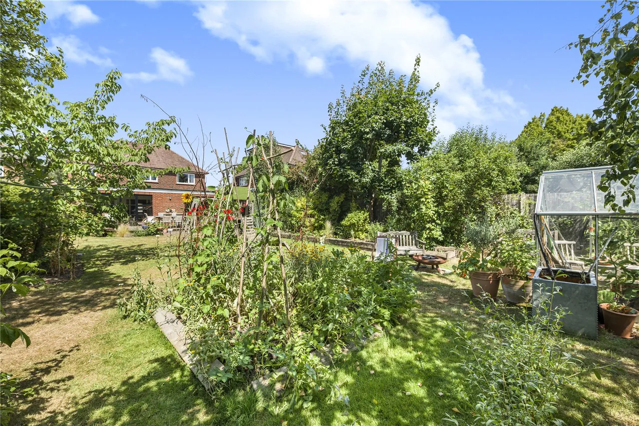 Lane End Drive, Knaphill, GU21, photo 24
