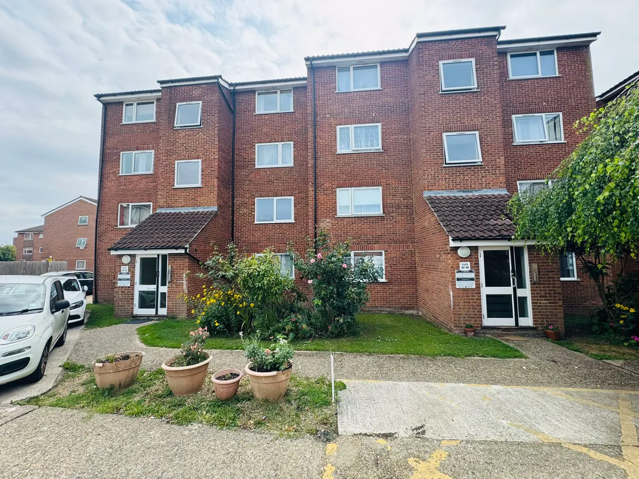 1 bed flat for sale, Makepeace Road, Northolt, UB5