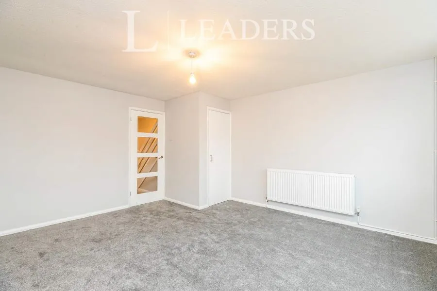 Meadow Gardens, Buckingham, MK18, photo 4