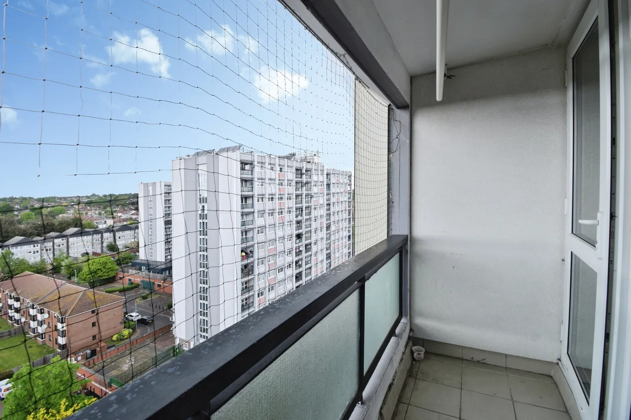 Navestock Crescent, Woodford Green, photo 7