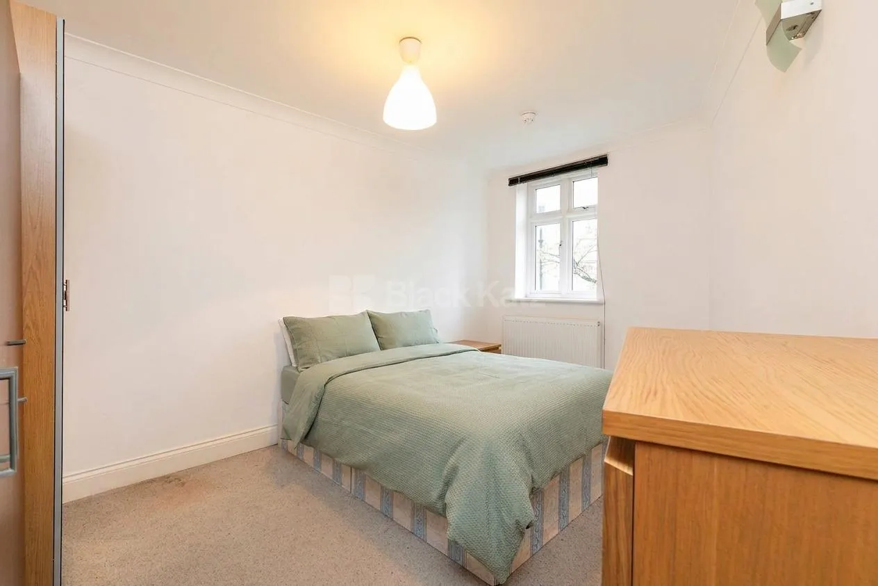 Heathfield Park, Willesden Green, NW2, photo 4