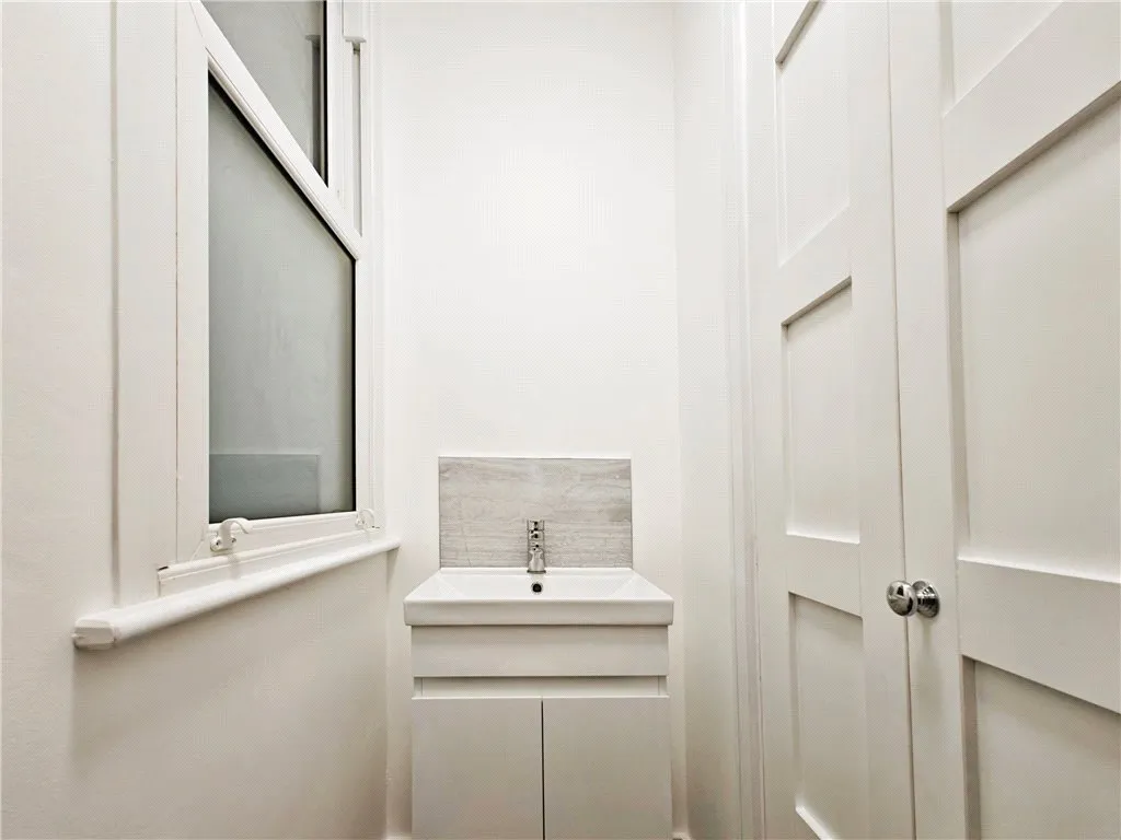 Victoria Road, Guildford, GU1, photo 6
