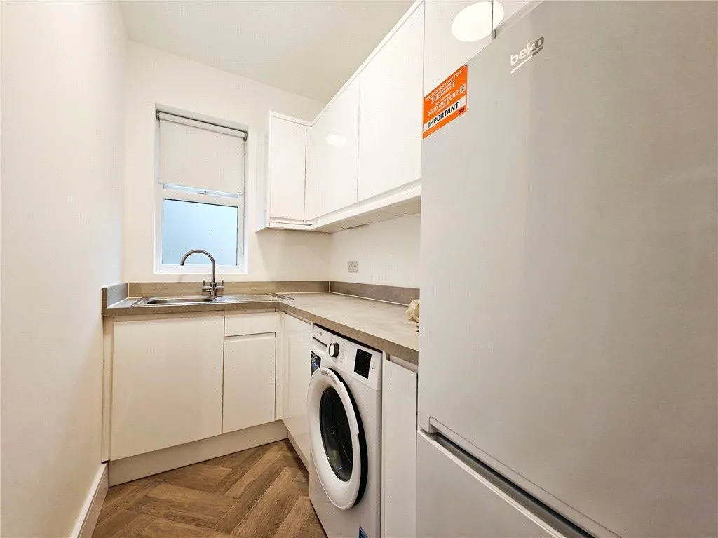 Victoria Road, Guildford, GU1, photo 5