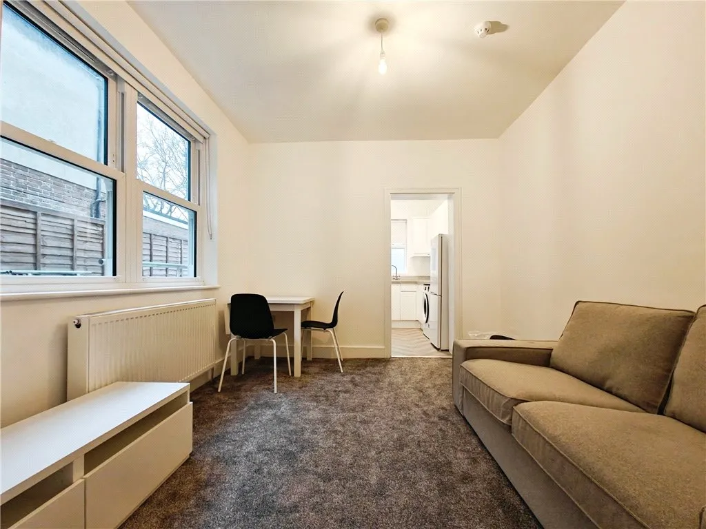 Victoria Road, Guildford, GU1, photo 4