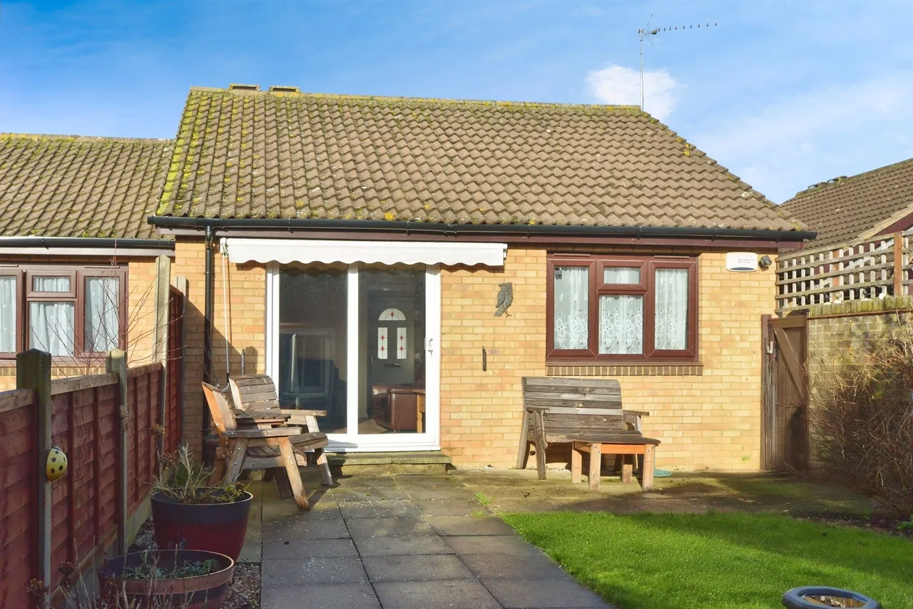 Bryony Place, Conniburrow, MK14, photo 15