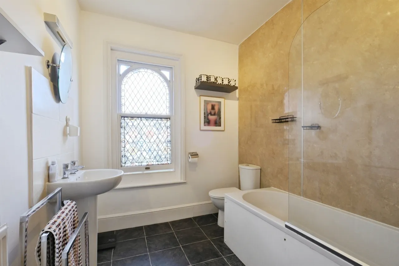 Wyndham Road, Salisbury, photo 10