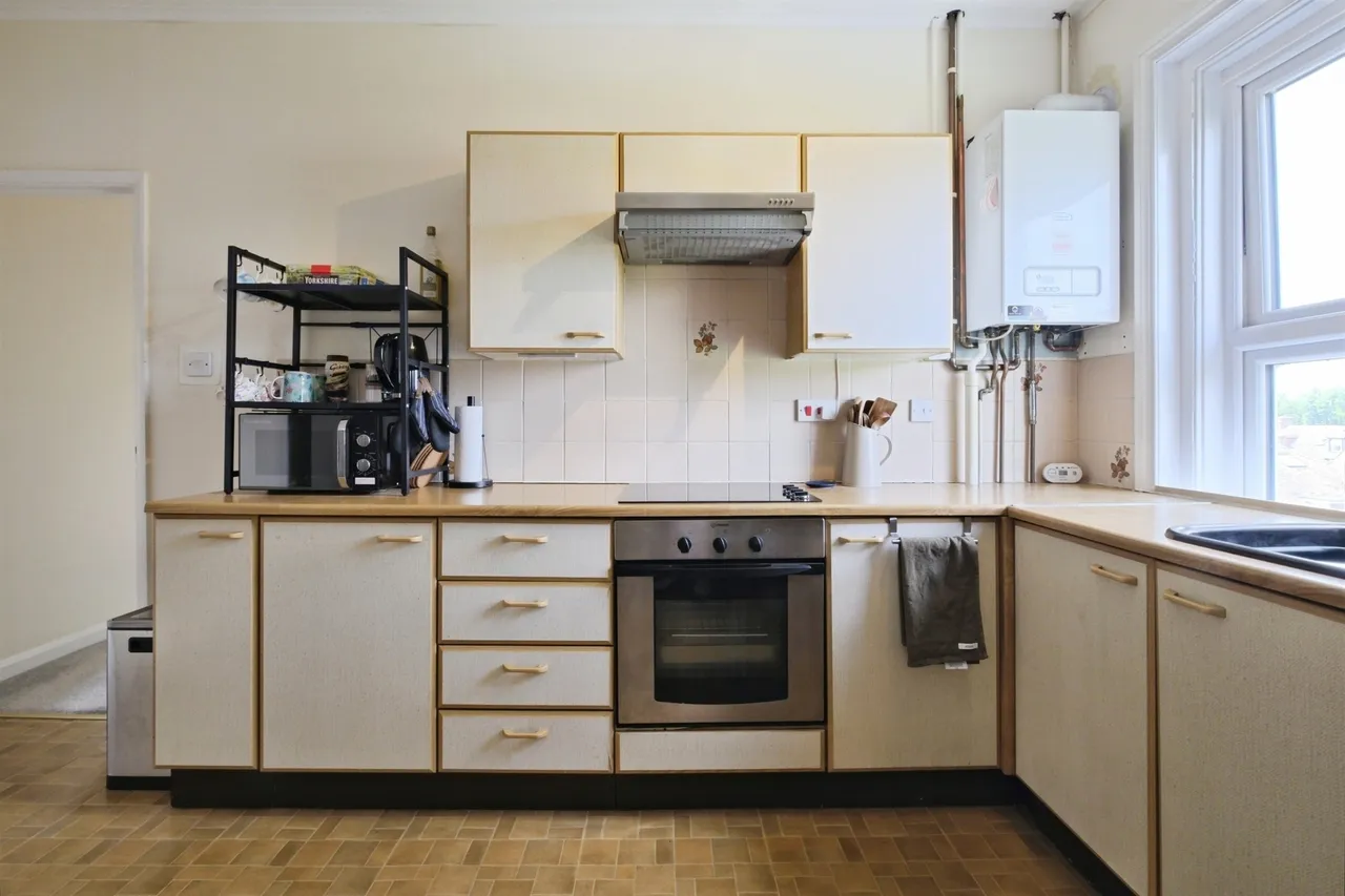 Wyndham Road, Salisbury, photo 6