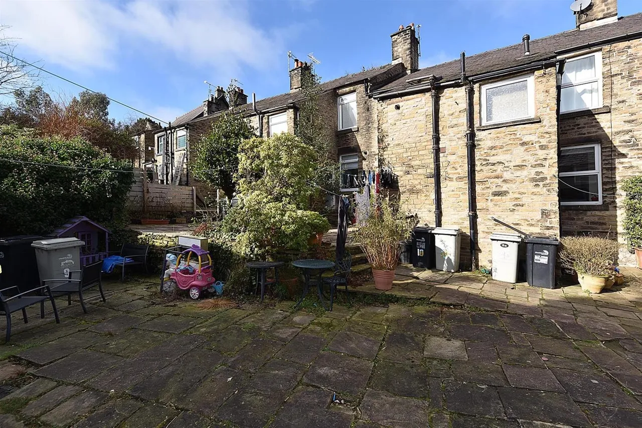 Wellington Road, Bollington, photo 16