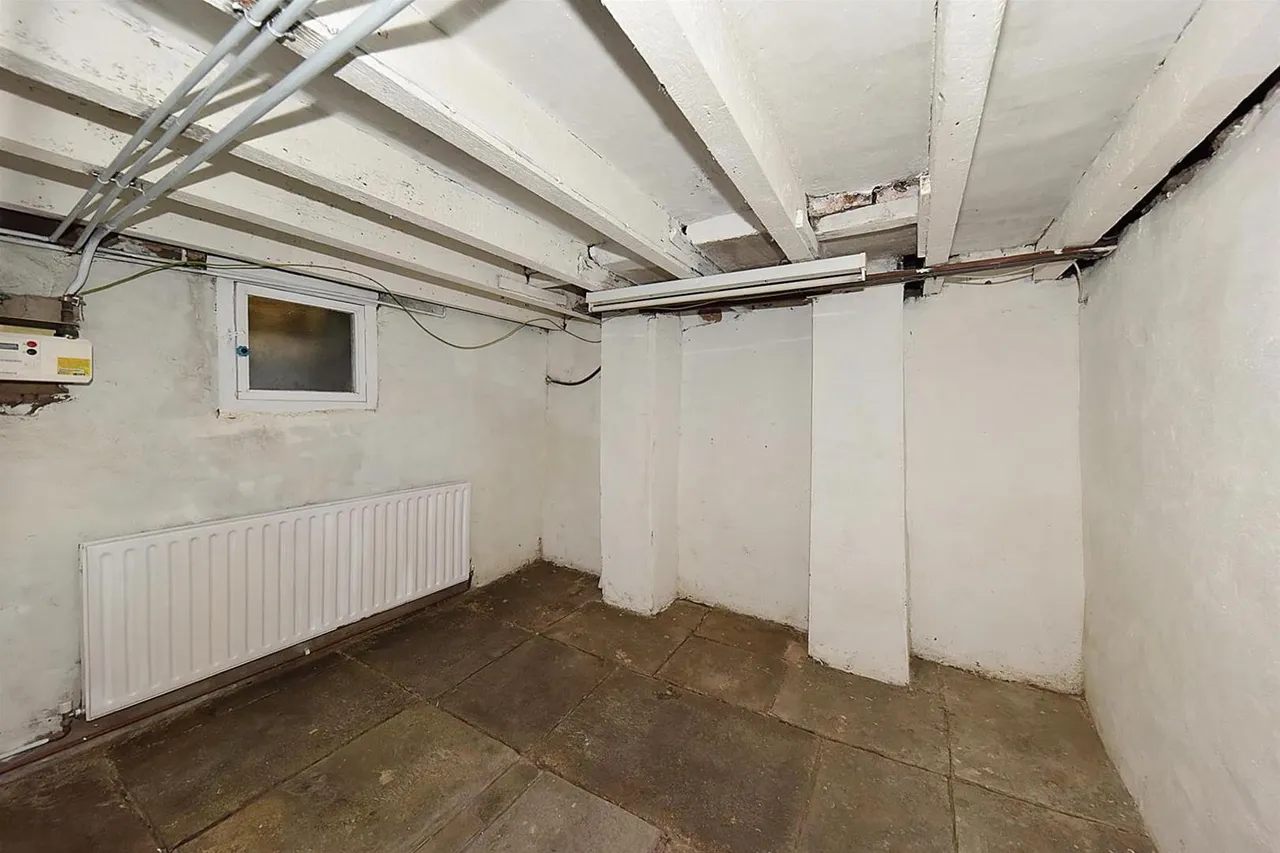 Wellington Road, Bollington, photo 10
