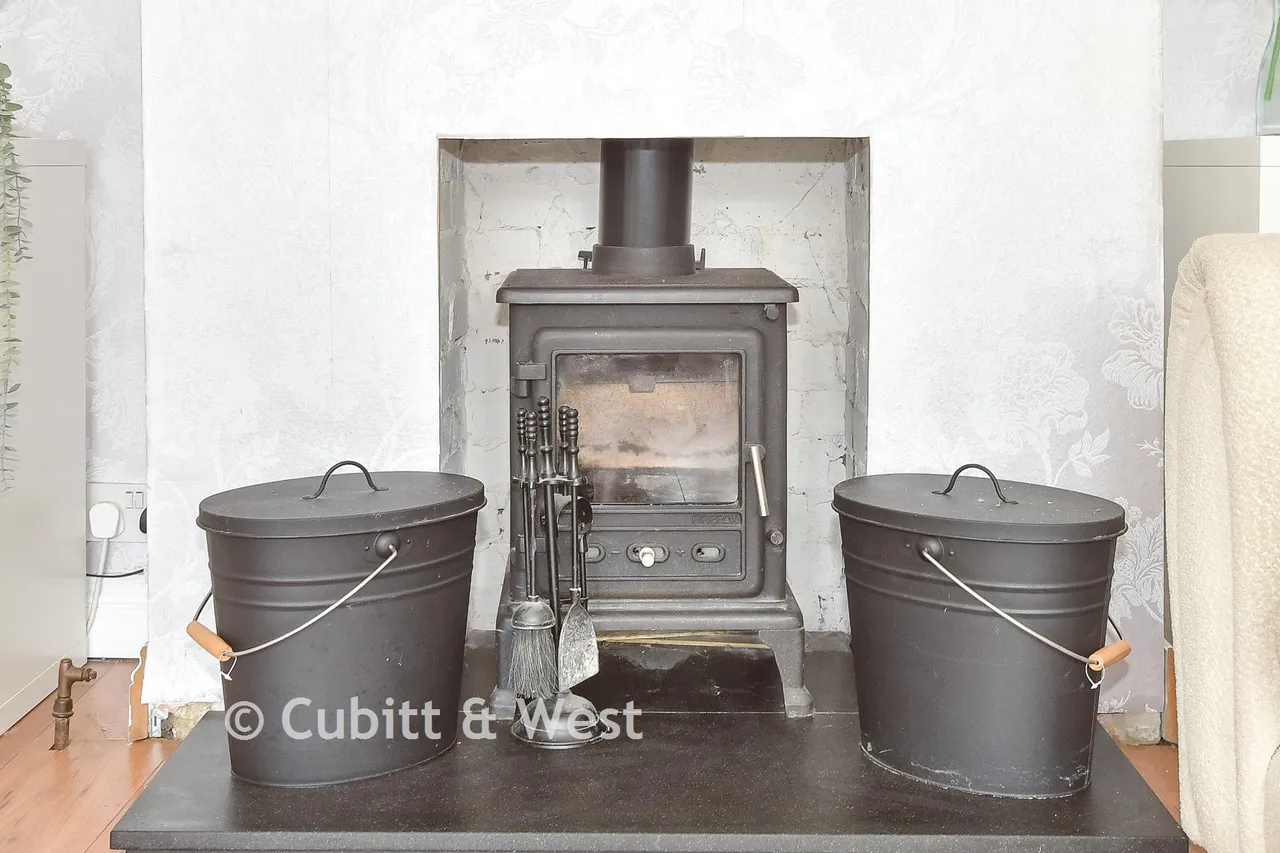 Noel Green, Burgess Hill, RH15, photo 4