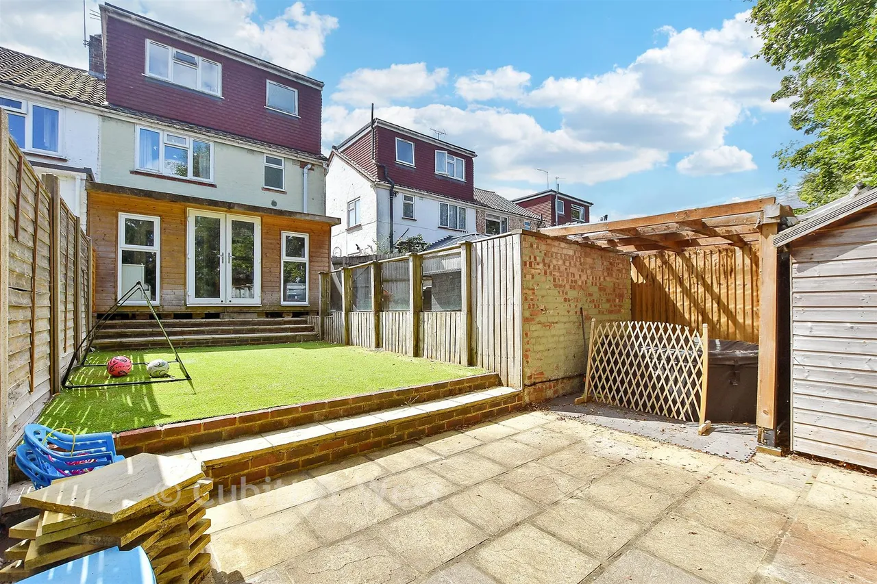Noel Green, Burgess Hill, RH15, photo 23