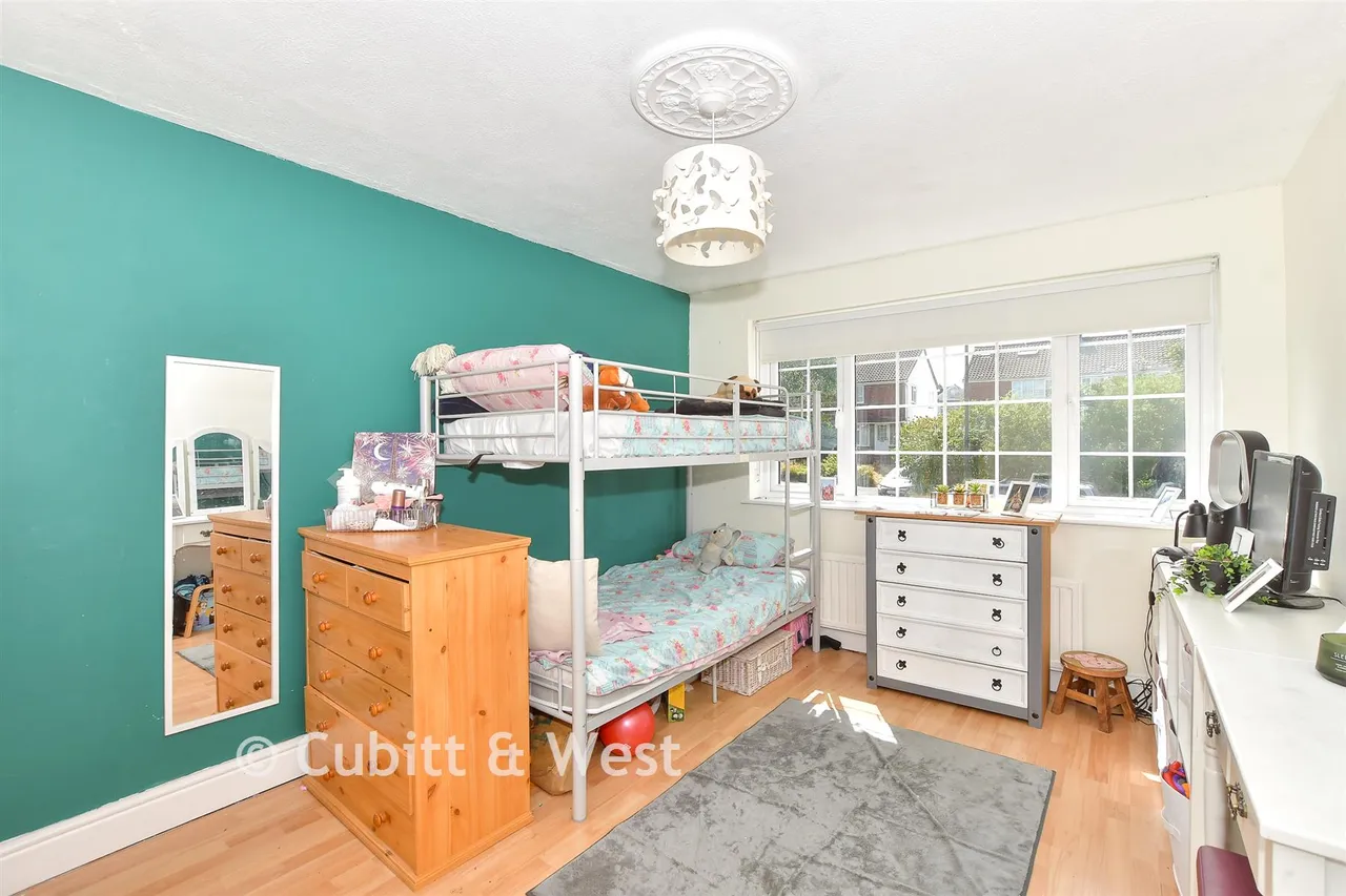 Noel Green, Burgess Hill, RH15, photo 14