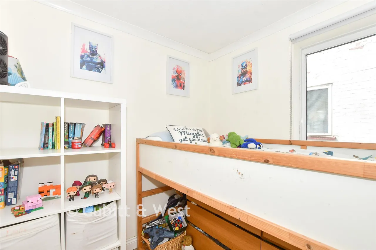 Noel Green, Burgess Hill, RH15, photo 18