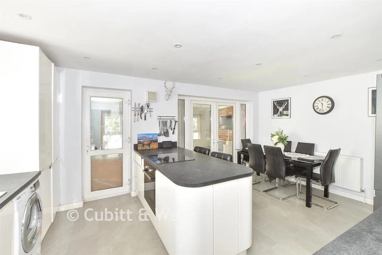 Noel Green, Burgess Hill, RH15, photo 6