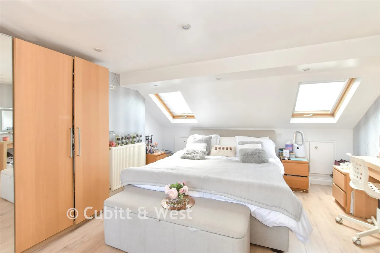 Noel Green, Burgess Hill, RH15, photo 11