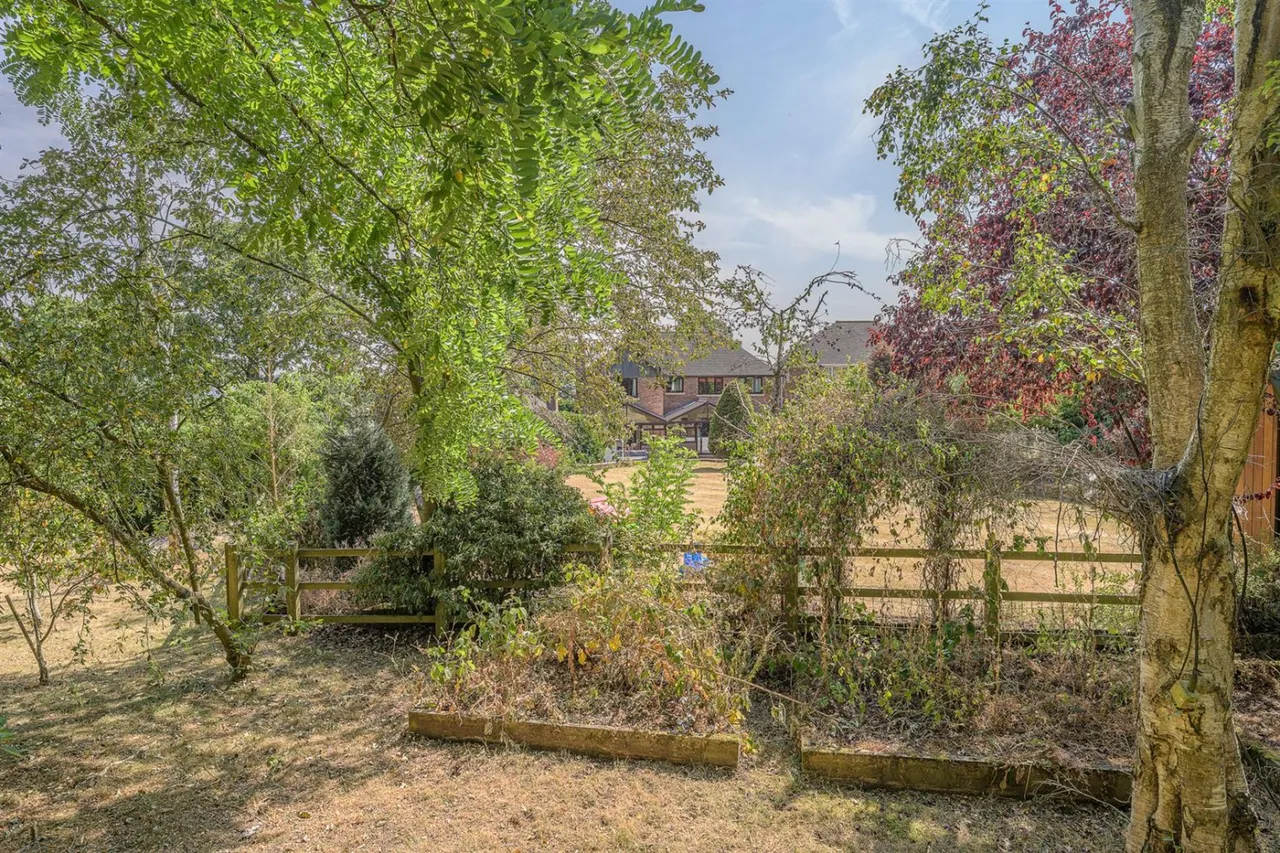Hyperion Road, Stourton, DY7, photo 53
