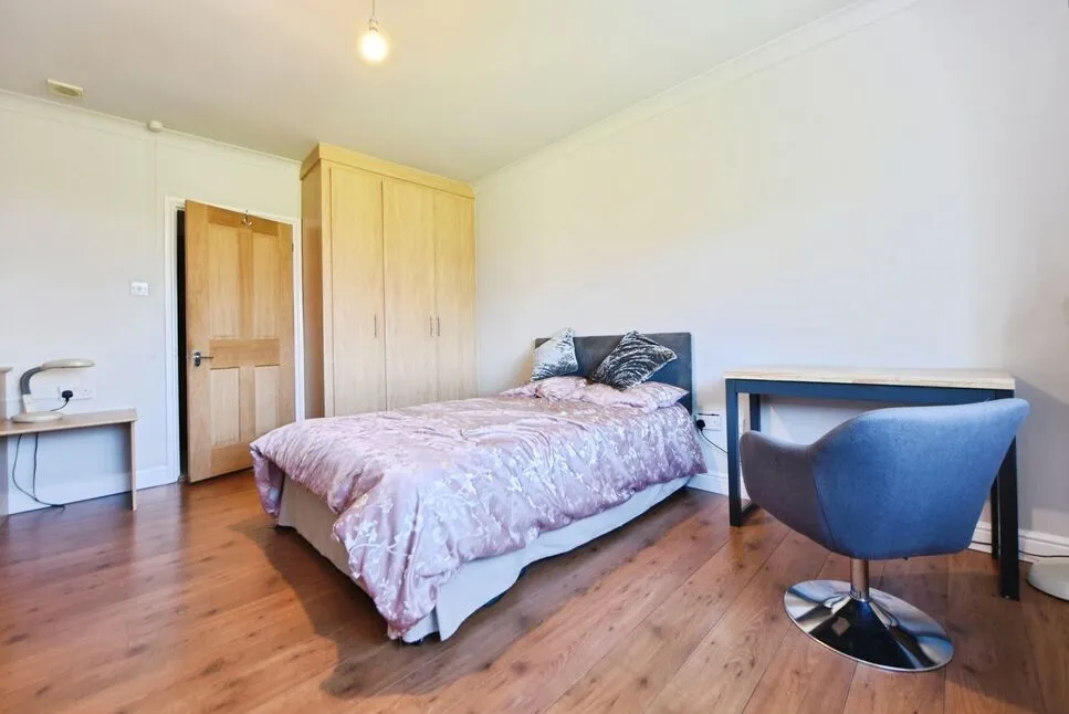Blackshaw Lane, Royton, OL2, photo 11