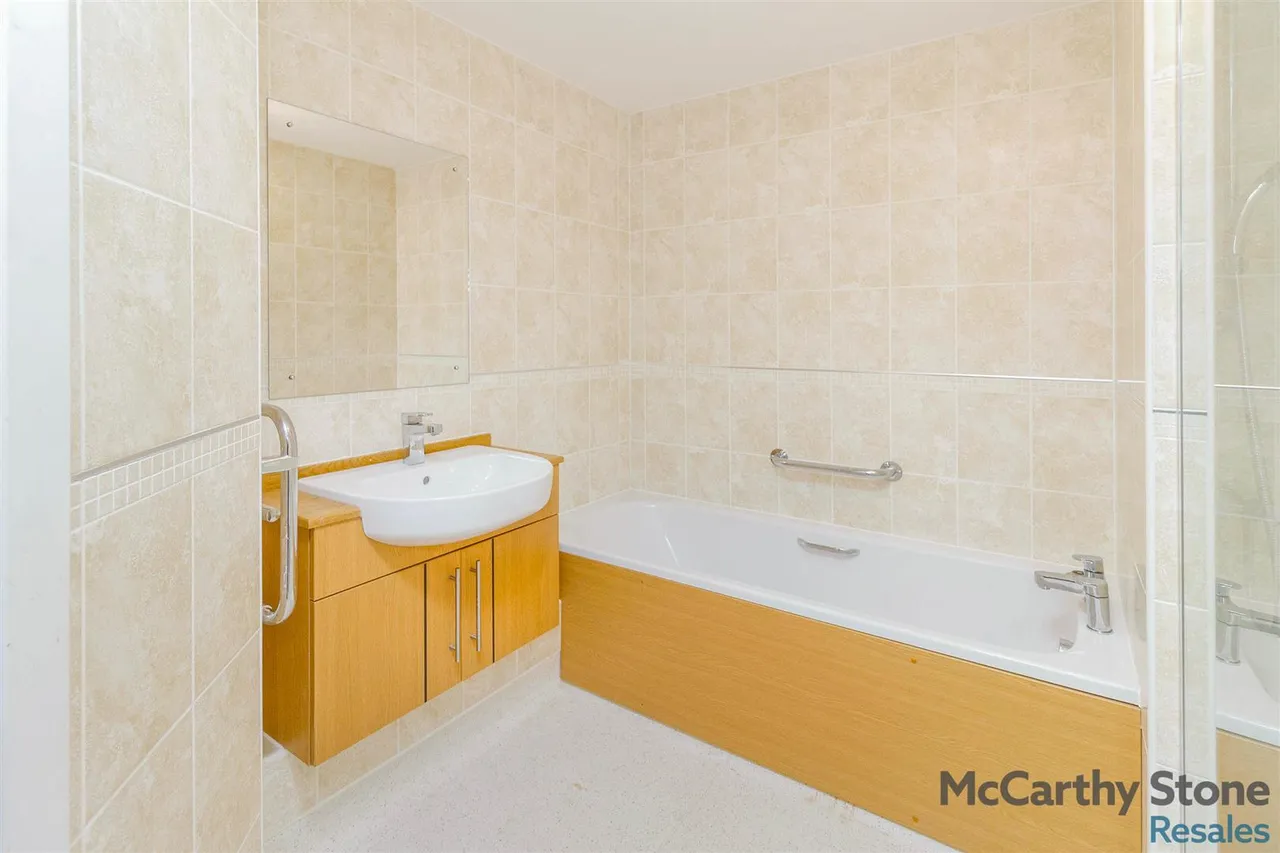 Little Glen Road, Glen Parva, LE2, photo 17