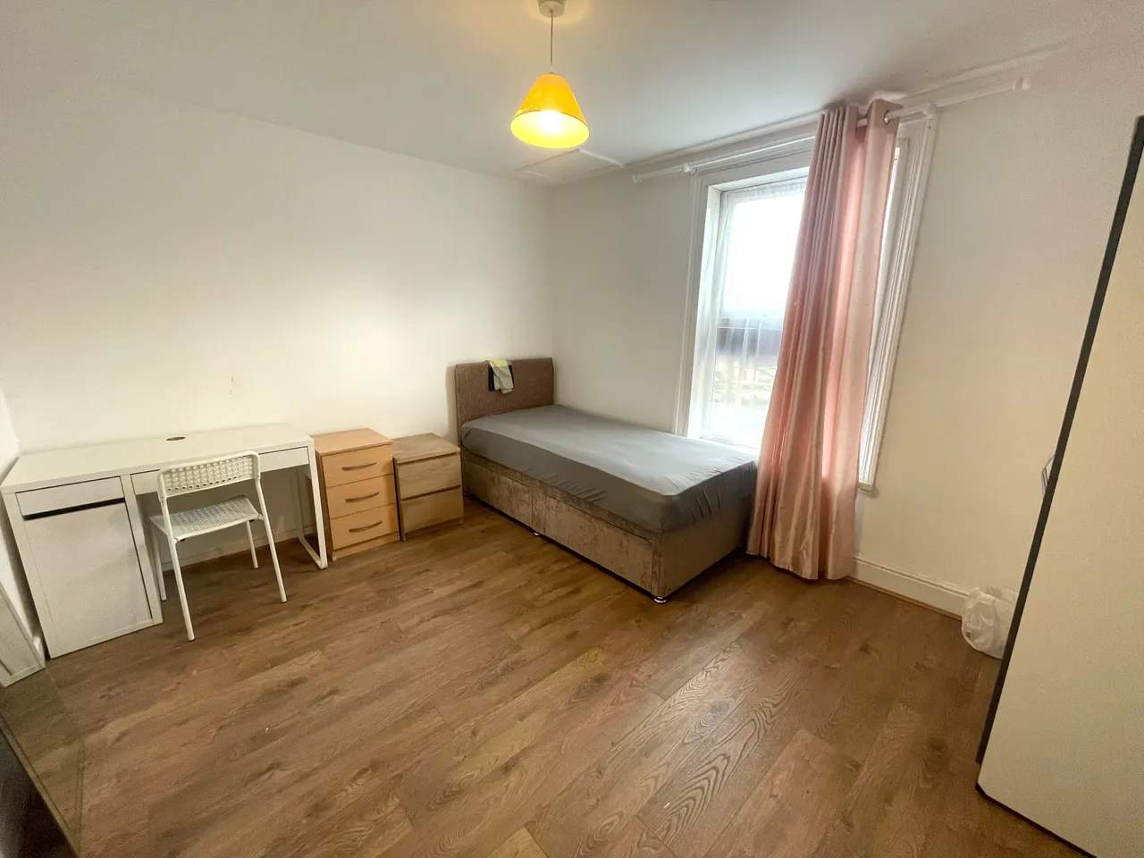 Bristol Road, Selly Oak, B29, photo 3
