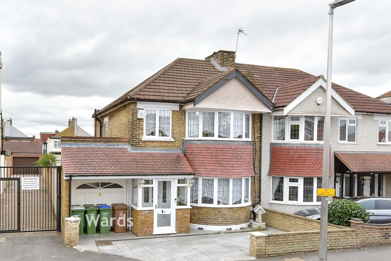 3 bed house for sale, Wrotham Road, Welling, DA16